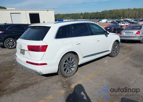 2017 Audi Q7 3.0T Premium из США, поврежденный, VIN WA1VAAF78HD007757